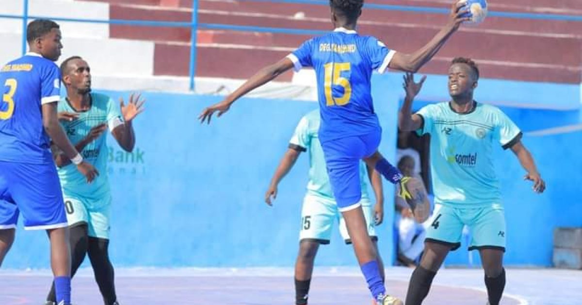 Cayaartooyda Degmooyinka Wadajir iyo Deyniile oo si wada jir ah u wada badiyay tartanka kubbadda Gacanta “SAWIRRO”